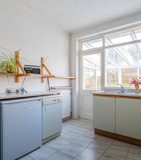 3 bedroom semi-detached bungalow for sale, Penlan Road, Penarth CF64