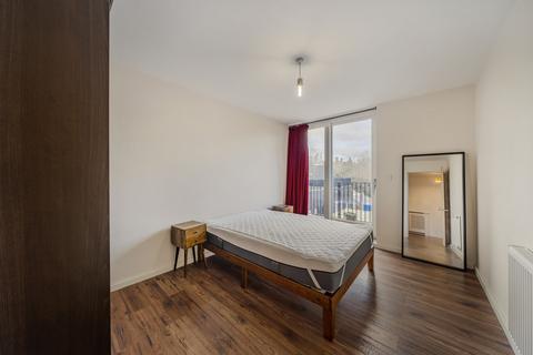 7, Ellington House Ashmore Road, London, SE18 4AS