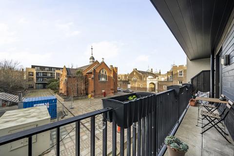 7, Ellington House Ashmore Road, London, SE18 4AS