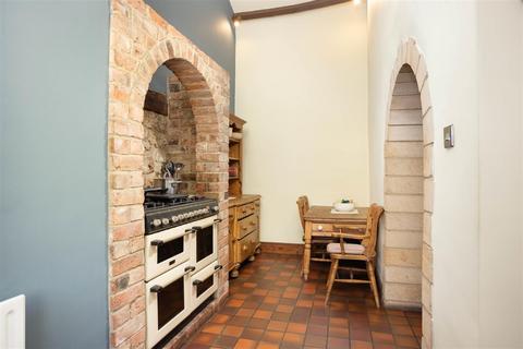 3 bedroom detached house for sale, Main Street, Leeds LS15