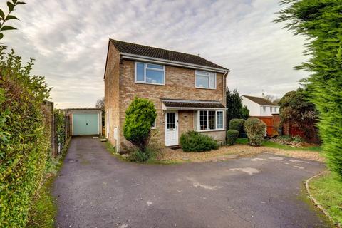 3 bedroom detached house for sale, Heddington Drive, Blandford Forum