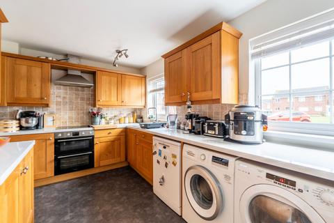 3 bedroom semi-detached house for sale, Neville Road, Sutton