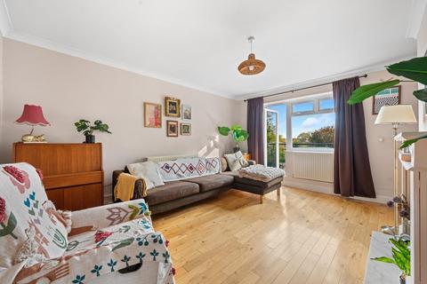 3 bedroom apartment for sale, Lordship Road, London, N16