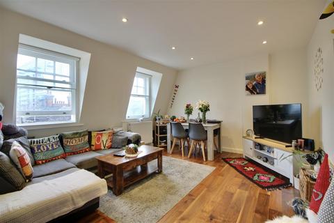 1 bedroom flat for sale, Florentina Court, 7 Silver Street, Enfield