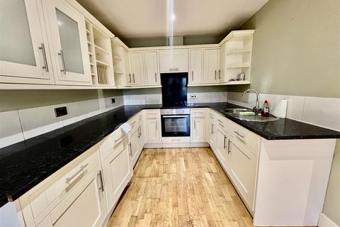 2 bedroom flat for sale, Hargreave Terrace, Darlington