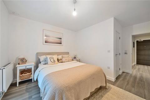 2 bedroom apartment for sale, Rolfe Terrace, London