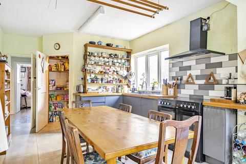 285 Dover Road, Folkestone, CT19 6NT