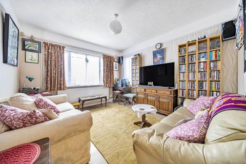 285 Dover Road, Folkestone, CT19 6NT