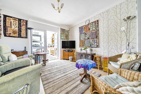 285 Dover Road, Folkestone, CT19 6NT