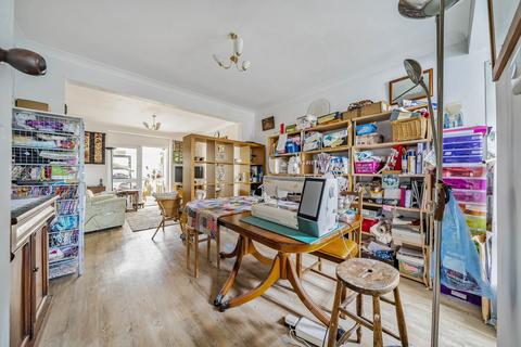 285 Dover Road, Folkestone, CT19 6NT