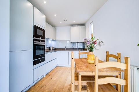 2 bedroom apartment for sale, Balls Pond Road, London, N1