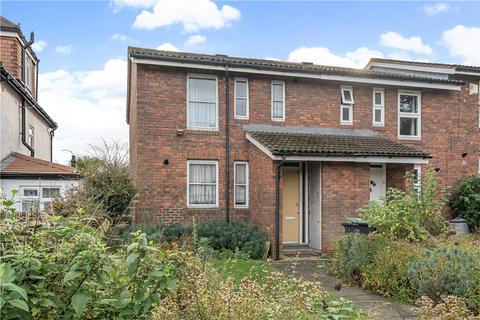 2 bedroom end of terrace house for sale, Le May Avenue, London