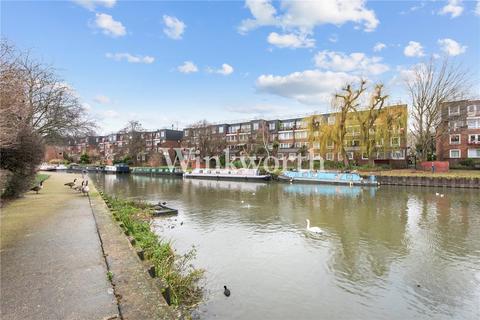 2 bedroom apartment for sale, Bream Close, London, N17