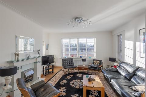2 bedroom flat for sale, Moor Court, Westfield, Gosforth, Newcastle upon Tyne