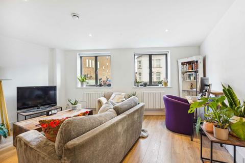 2 bedroom flat for sale, Upper Tooting Road, London SW17