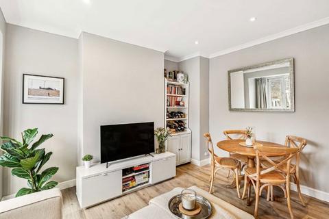 2 bedroom flat for sale, Tooting Grove, London SW17