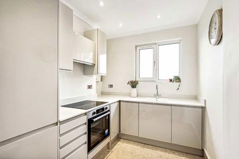 2 bedroom flat for sale, Tooting Grove, London SW17