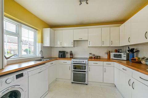 3 bedroom semi-detached house for sale, The Avenue, Liphook