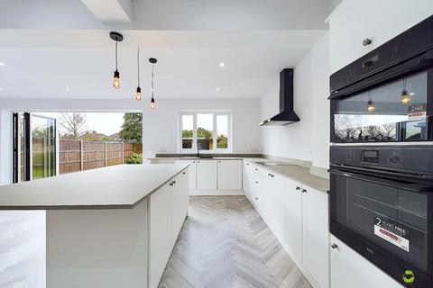 23 Dunwich Road, Bexleyheath, DA7 5EW