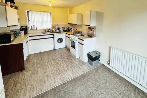 2 bedroom terraced house for sale, Fernwood Close, Telford TF1