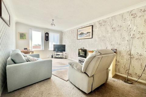 2 bedroom flat for sale, Pebble Court, Paignton