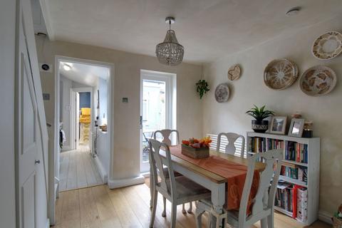 2 bedroom terraced house for sale, Frederick Gardens, Brighton & Hove BN1