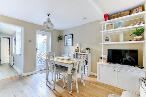 2 bedroom terraced house for sale, Frederick Gardens, Brighton & Hove BN1