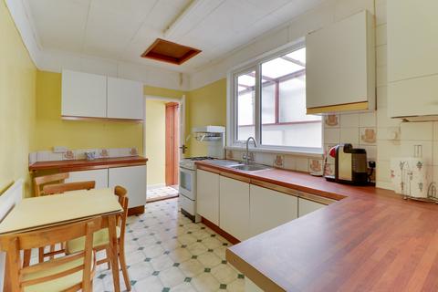 2 bedroom house for sale, Londesborough Road, Southsea