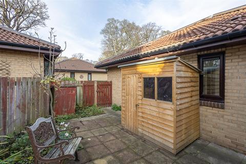 2 bedroom semi-detached bungalow for sale, Sandyford Park, Sandyford, Newcastle upon Tyne