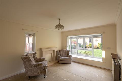 2 bedroom semi-detached bungalow for sale, Sandyford Park, Sandyford, Newcastle upon Tyne