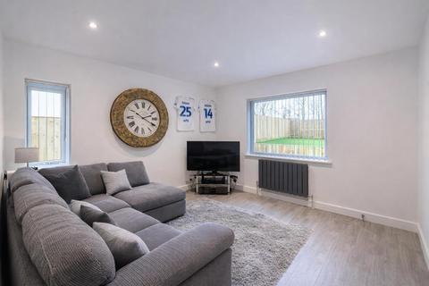 4 bedroom semi-detached house for sale, Harrogate Road, Leeds LS17