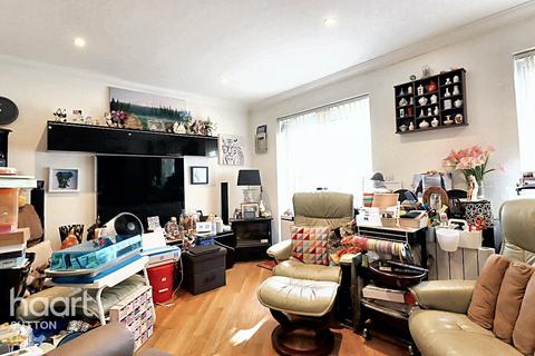 undefined, Farrier Place, Sutton