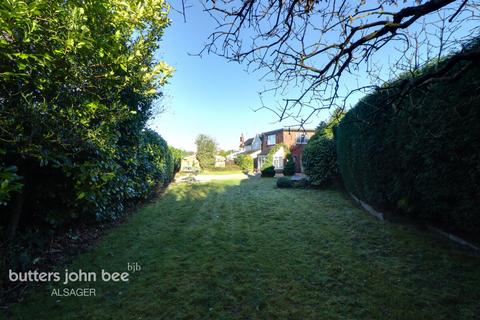 4 bedroom cottage for sale, Congleton Road North, Scholar Green