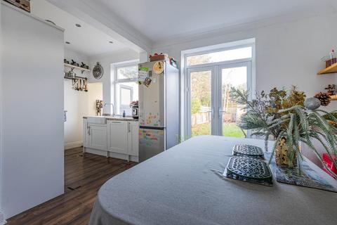 328 Caerphilly Road, Cardiff, CF14 4NT