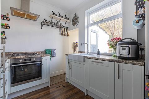 328 Caerphilly Road, Cardiff, CF14 4NT