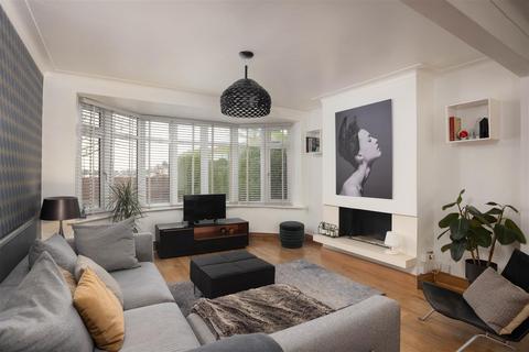 3 bedroom semi-detached house for sale, West Park Drive West, Leeds LS8