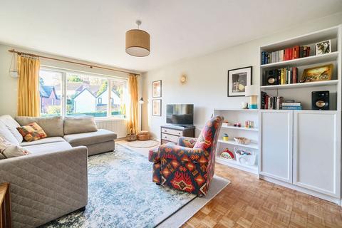 2 bedroom flat for sale, Lion Lane, Haslemere, GU27