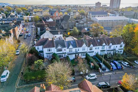 5 bedroom terraced house for sale, Hermitage Road, Westcliff-on-sea, SS0