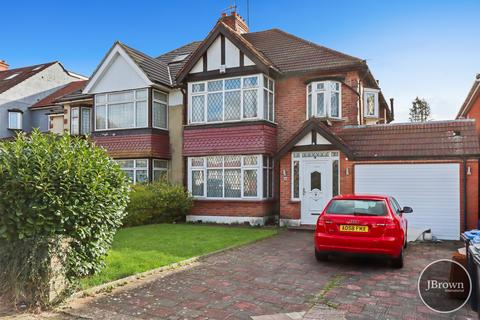 5 bedroom semi-detached house for sale, Kingsway, Wembley , Greater London, HA9