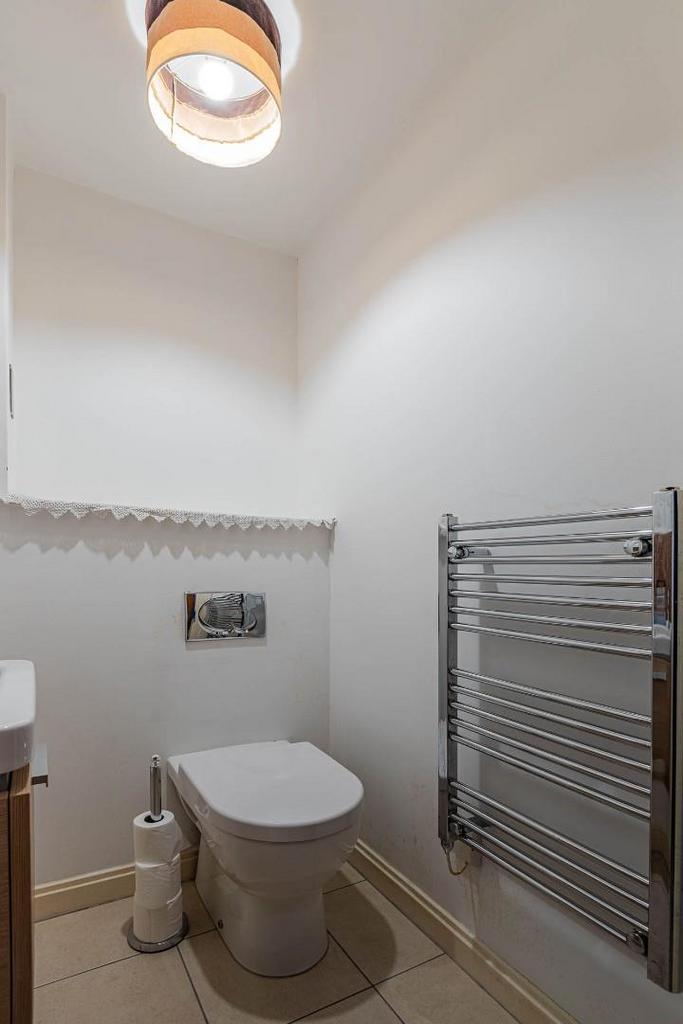 Rhydes Court 1-10.jpg