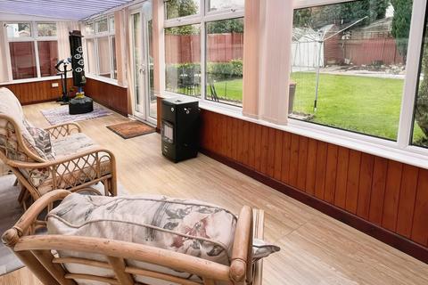 2 bedroom detached bungalow for sale, Herrick Drive, Thurnby, LE7