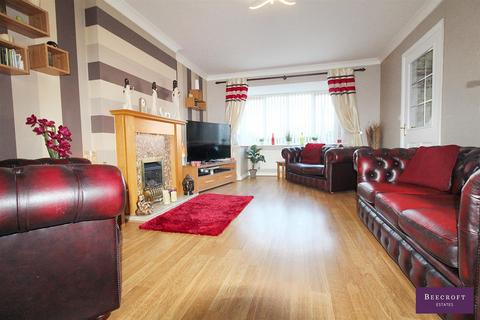 4 bedroom detached house for sale, Hall Cross Avenue, Wombwell, Barnsley