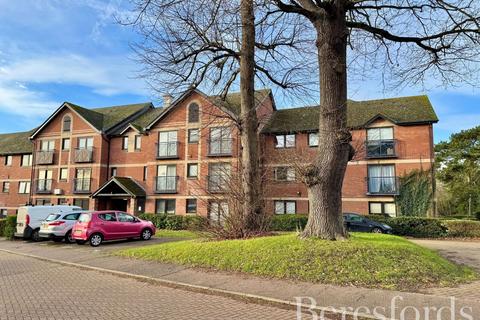 2 bedroom apartment for sale, Claremont Heights, Colchester, CO1