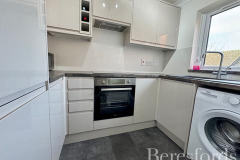 2 bedroom apartment for sale, Claremont Heights, Colchester, CO1