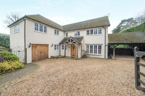 5 bedroom detached house for sale, Gorselands Close, Hampshire GU35