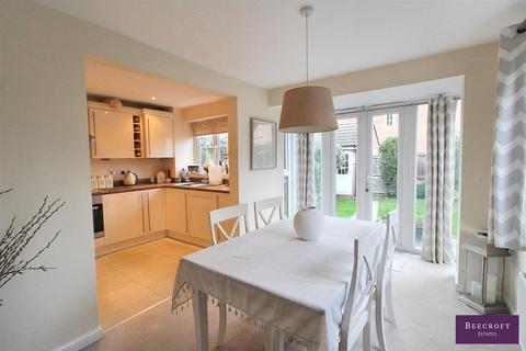 12 Barron Road, Brampton Bierlow, Rotherham, S63 6FZ