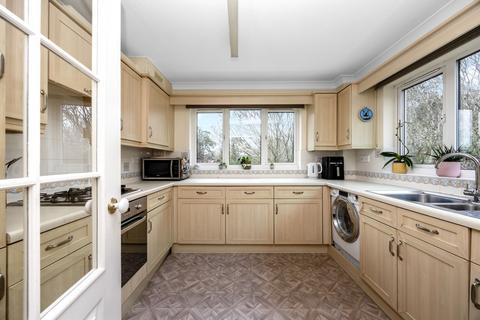 2 bedroom flat for sale, Tanbridge Park, Horsham, RH12