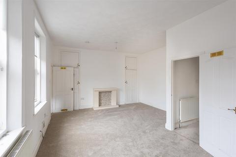 2 bedroom flat for sale, Benton Park Road, South Gosforth, Newcastle upon Tyne