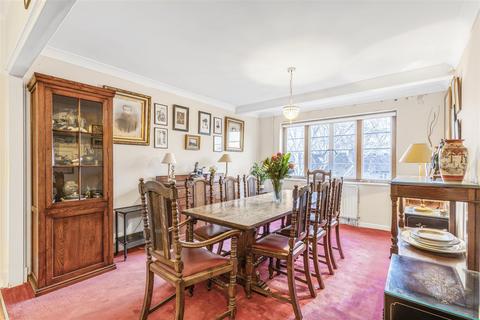 3 bedroom flat for sale, Roehampton Close, Putney, SW15