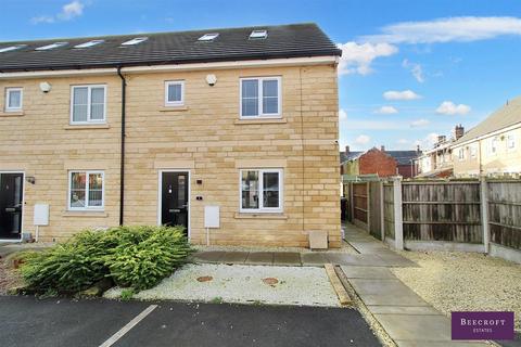 4 bedroom townhouse for sale, Watson Street, Hoyland, Barnsley